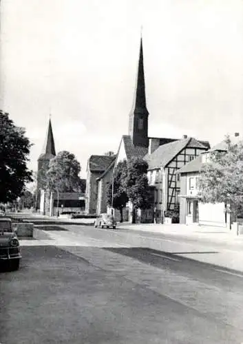 Ak Anröchte in Westfalen, Hauptstraße, Kirchtürme, Fachwerkhaus