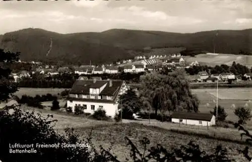 Ak Freienohl Meschede im Sauerland, Bettenhelle, Blick zum Ort