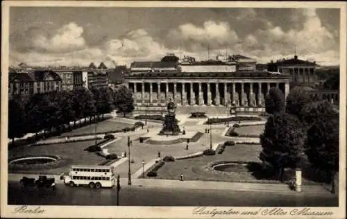 Ak Berlin Mitte, Lustgarten und Altes Museum, Denkmal, Doppeldeckerbus