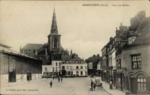 Ak Armentières Nord, Place des Halles