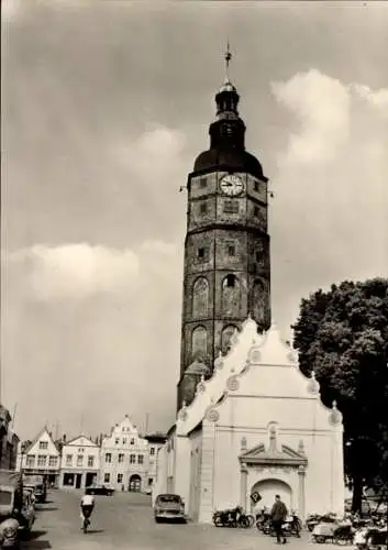 Ak Luckau in der Niederlausitz, Markt, Kirche