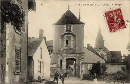 Ak Les Aix d’Angillon Cher, Donjon