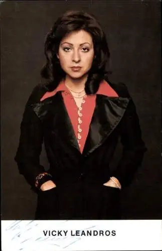 Ak Schauspielerin und Sängerin Vicky Leandros, Portrait, Autogramm