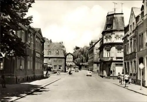 Ak Hartha in Sachsen, Leipziger Straße, Flemmingener Hof, Passanten