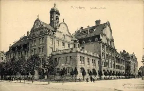 Ak München Bayern, Stielerschule, Außenansicht von der Straße