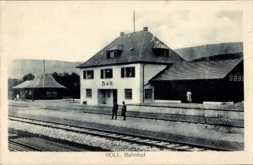 Ak Bad Boll  im Landkreis Göppingen, Bahnhof, Gleisseite