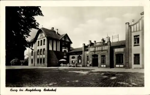 Ak Burg bei Magdeburg, Bahnhof