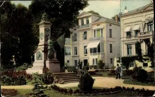 Ak Bad Pyrmont in Niedersachsen, Kaiserplatz mit Kriegerdenkmal