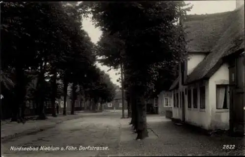 Ak Nieblum auf der Insel Föhr Nordfriesland, Dorfstraße