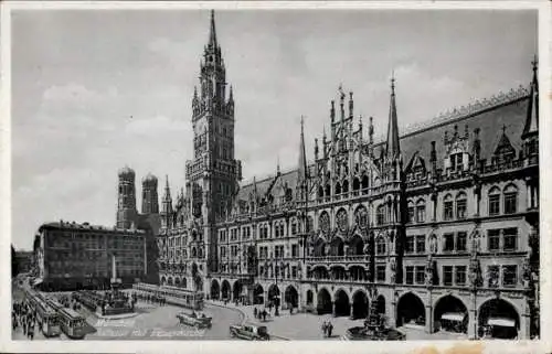 Ak München, Rathaus mit Frauenkirche, Straßenbahnen