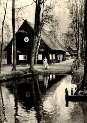 Ak Lehde Lübbenau im Spreewald, Freilandmuseum, Frau in Tracht