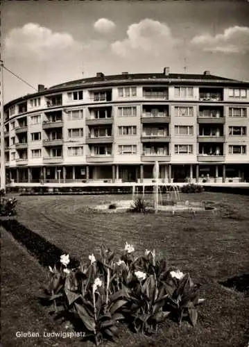 Ak Gießen an der Lahn Hessen, Ludwigsplatz, Springbrunnen