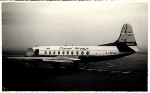 Foto Britisches Passagierflugzeug, Channel Airways, Viscount 200