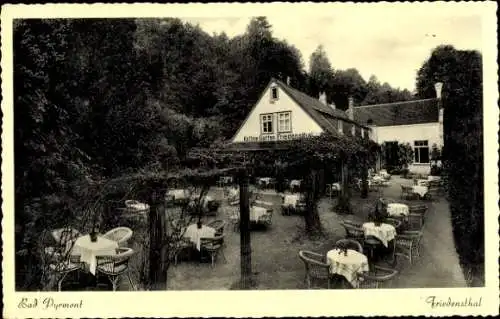 Ak Bad Pyrmont in Niedersachsen, Kaffee Restaurant Friedensthal, Bes. G. Freckmann