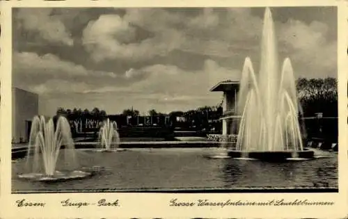 Ak Essen im Ruhrgebiet, Gruga-Park, große Wasserfontäne, Leuchtbrunnen