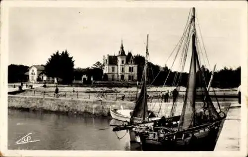 Ak Fouras Charente Maritime, Un coin du Port