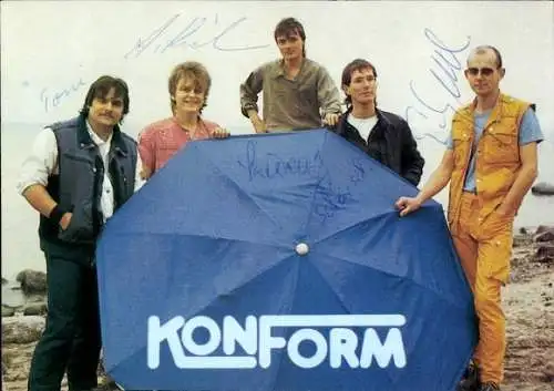 Ak Musikgruppe Konform, Portrait, Autogramm