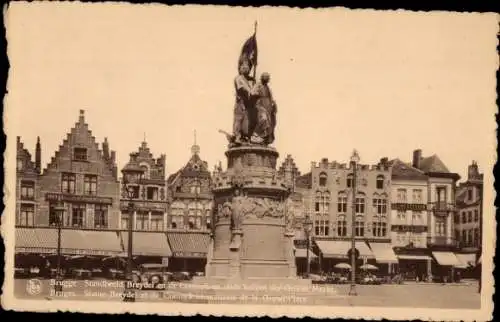 Ak Bruges Brügge Flandern Westflandern, Statue Breydel, Coninck, maisons de la Grand Place