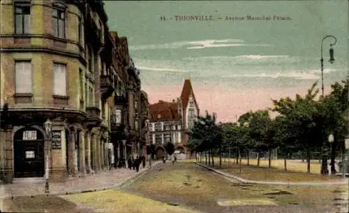 Ak Thionville Diedenhofen Lothringen Moselle, Avenue Marechal-Petain