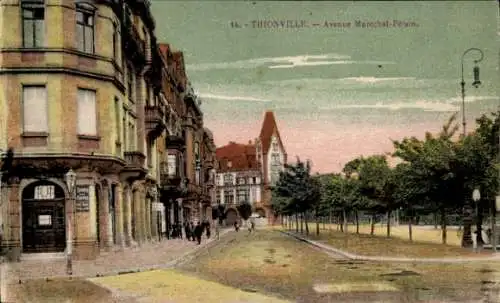 Ak Thionville Diedenhofen Lothringen Moselle, Avenue Marechal Petain