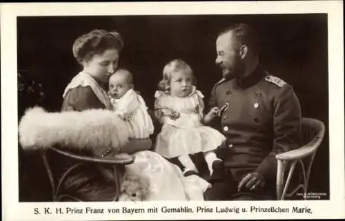 Ak Prinz Franz von Bayern mit seiner Familie, Isabella von Croy, Prinz Ludwig, Prinzessin Marie