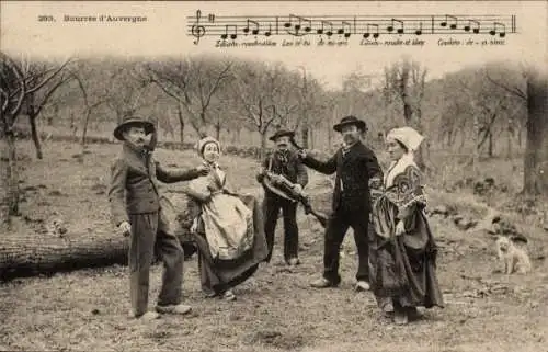 Ak Auvergne, Musikinstrument, Tänzer in Trachten, Bourree