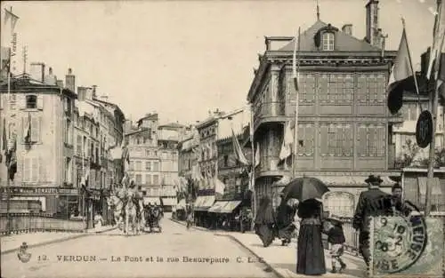 Ak Verdun Meuse, Le Pont et la rue Beaurepaire