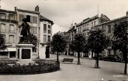 Ak Verdun Meuse, Place Chevert