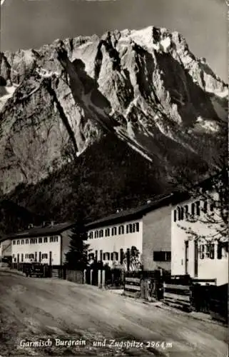 Ak Burgrain Garmisch Partenkirchen in Oberbayern, Teilansicht, Zugspitze