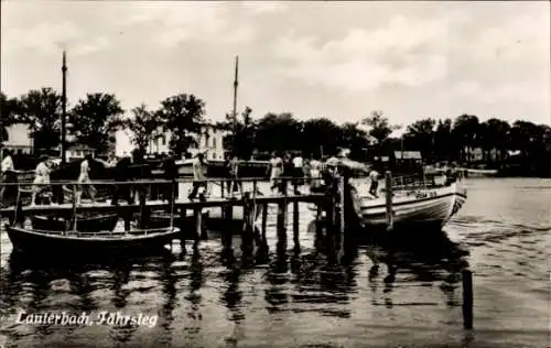 Ak Lauterbach Putbus auf der Insel Rügen, Fährsteg, Boote