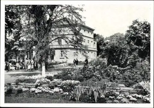 Set von 4 AK Hagen, Stadthalle, Volkspark, Johanniskirche, Stadtgartenteich