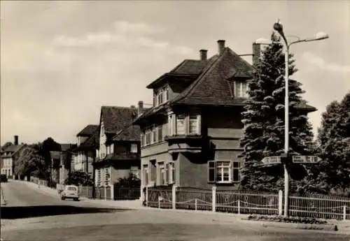 Ak Stützengrün im Erzgebirge Sachsen, Straßenansicht, Wegweiser