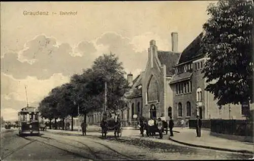 Ak Grudziądz Graudenz Westpreußen, Bahnhof, Straßenbahn 8