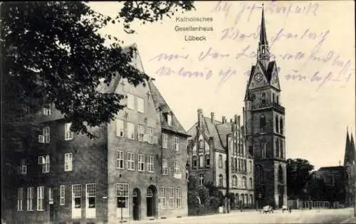 Ak Lübeck in Schleswig Holstein, Straßenpartie mit Blick auf Kath. Gesellenhaus