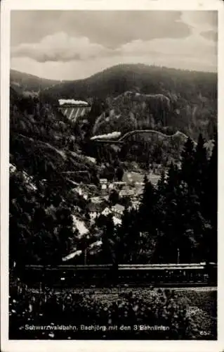 Ak Schwarzwaldbahn, Bachjörg mit den 3 Bahnlinien, Panorama, Dampflokomotiven