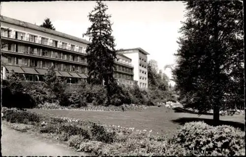 Ak Bad Schwalbach im Taunus, Kurgarten, Kurhotel