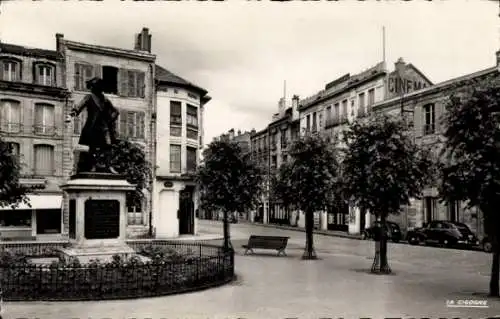 Ak Verdun Meuse, Place Chevert