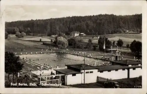 Ak Bad Berka im Weimarer Land Thüringen, Blick auf das Schwimmbad, Sprungturm