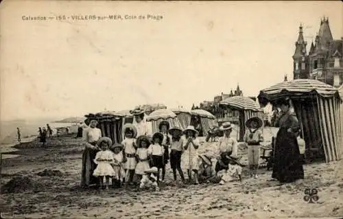 Ak Villers sur Mer Calvados, Coin de Plage, Gruppenfoto