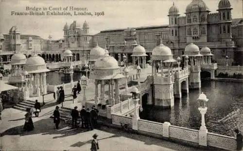 Ak London City, Franco-Britische Ausstellung 1908, Brücke im Ehrenhof