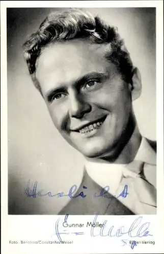 Ak Schauspieler Gunnar Möller, Portrait, Autogramm, was die Schwalbe sang