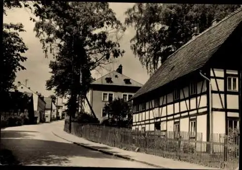 Ak Erdmannsdorf Augustusburg im Erzgebirge, Straße der Befreiung