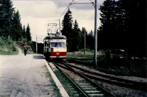 Ak Trondhjem Trondheim Norwegen, Straßenbahn in Fahrt