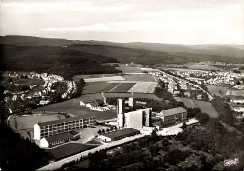 Ak Meschede im Sauerland, Benediktinerabtei Königsmünster, Panorama, Abteikirche, Gymnasium