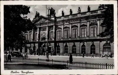 Ak Berlin Mitte, Unter den Linden, Zeughaus