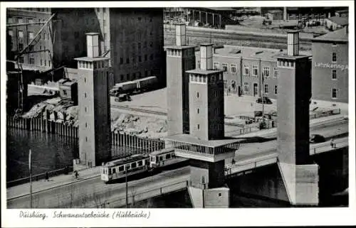 Ak Duisburg im Ruhrgebiet, Schwanentorbrücke, Hubbrücke, Straßenbahn