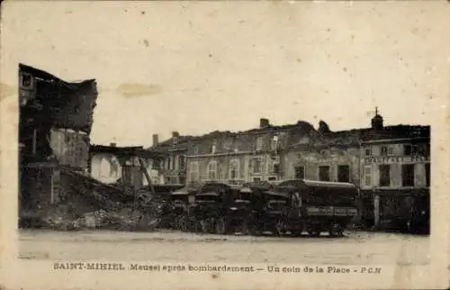 Ak Saint Mihiel Meuse, nach Bombardement, Un coin de la place