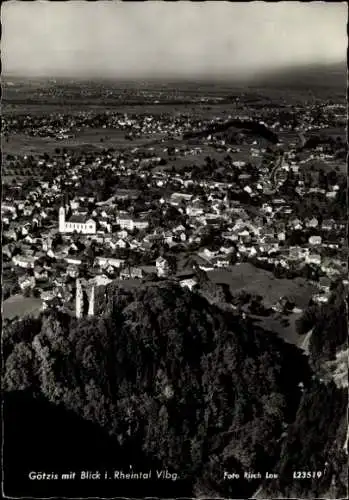 Ak Götzis in Vorarlberg, Totalansicht, Blick ins Rheintal