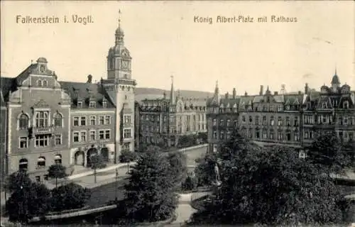 Ak Falkenstein im Vogtland, König Albert-Platz, Rathaus