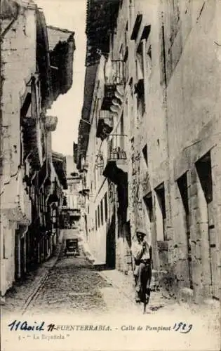 Ak Fuenterrabia Baskenland, Calle de Pampinot, Mann in baskischer Tracht